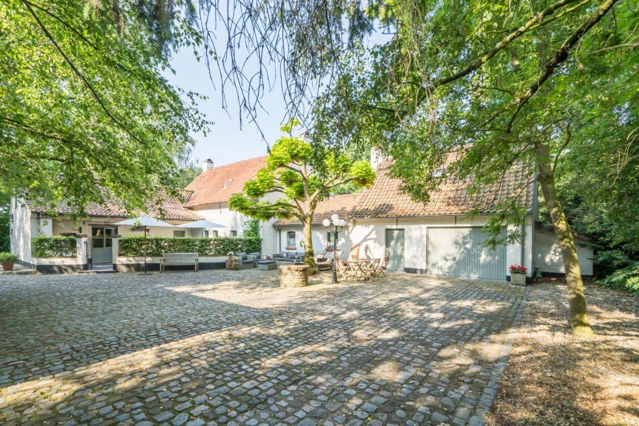 Fantastische Vakantiewoning Aan Het Bos Wingene Kültér fotó